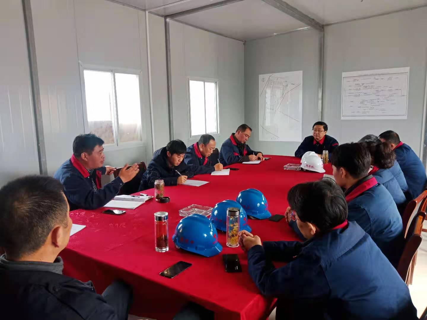 公司黨委書記王伍升一行到江西彭澤金力石項目部調研